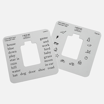 Fixation cards with holder for dynamic retinoscopy