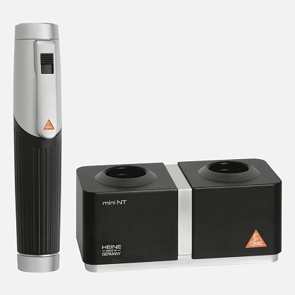 HEINE mini 3000 Rechargeable Handle with Charging Unit