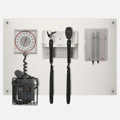 HEINE EN 200 Diagnostic Center with BETA 400 F.O. LED Otoscope 3.5 V, BETA 200 Direct LED Ophthalmoscope 3.5 V, GAMMA XXL LF-WB Sphygmomanometer and Specula